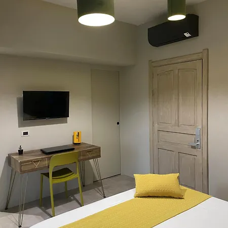 ベッド・アンド・ブレックファスト La Dimora Delle Naiadi Di 4*